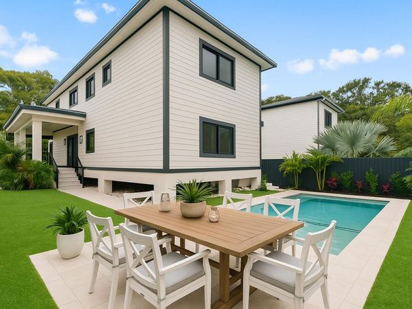 17 Coral Way, KEY LARGO, FL 33037