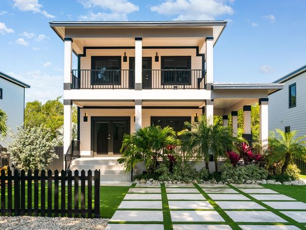 17 Coral Way, KEY LARGO, FL 33037