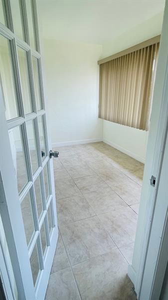 5111 W Oakland Park Boulevard, Unit 306, Lauderdale Lakes, FL 33313 Photo