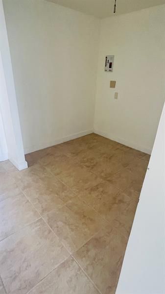 5111 W Oakland Park Boulevard, Unit 306, Lauderdale Lakes, FL 33313 Photo