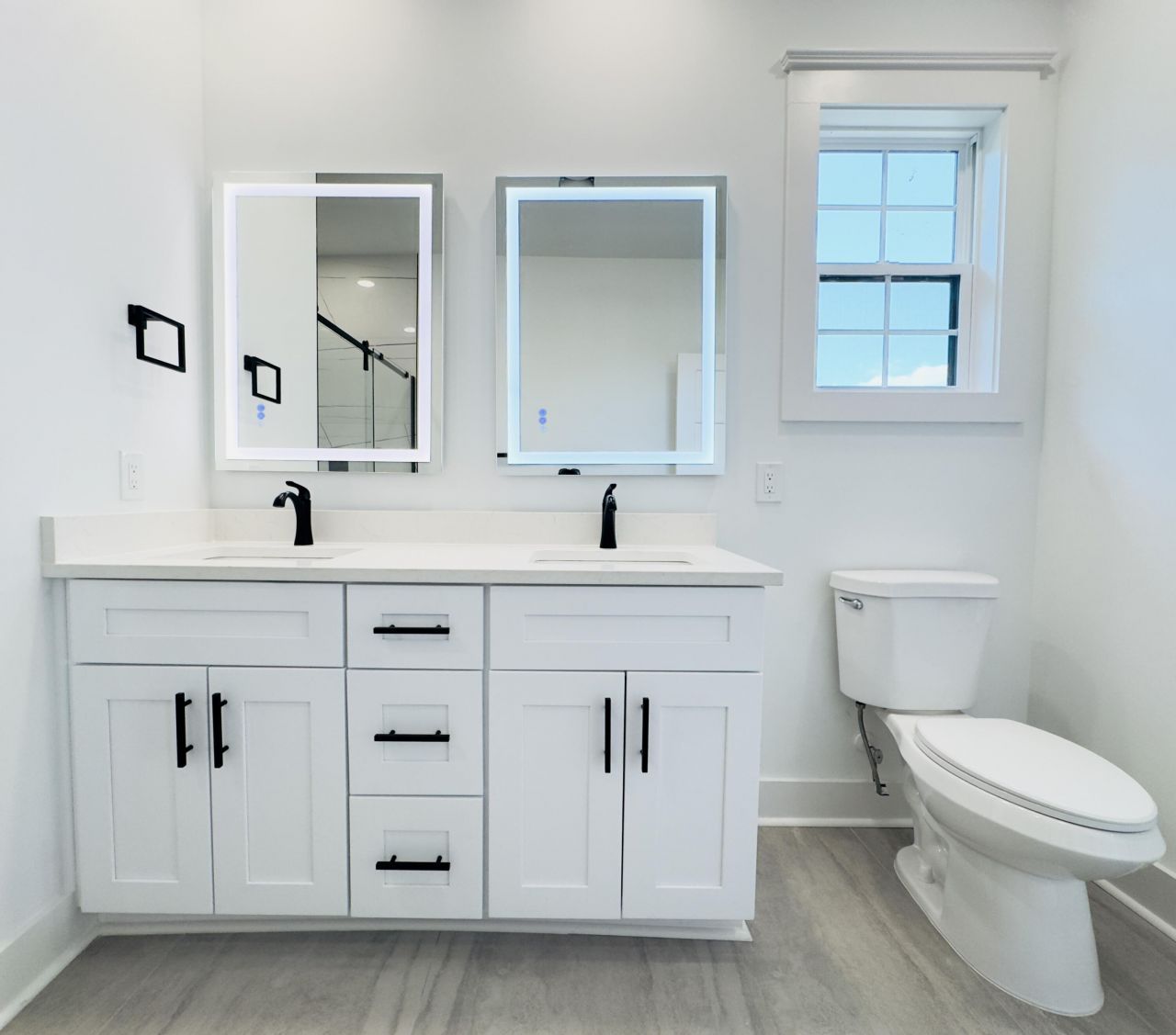 1983 Hugo Avenue Photo 25