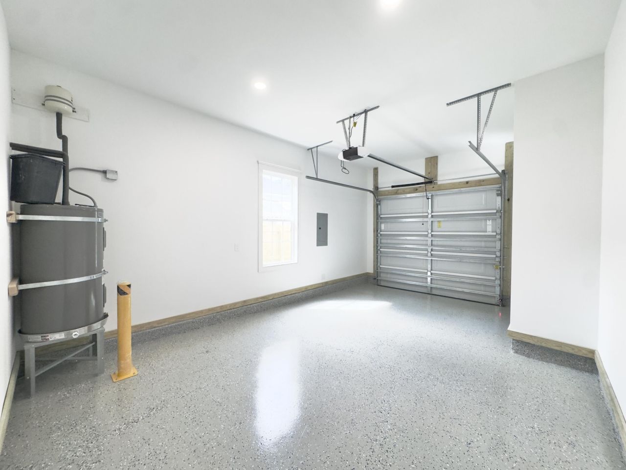 1983 Hugo Avenue Photo 40