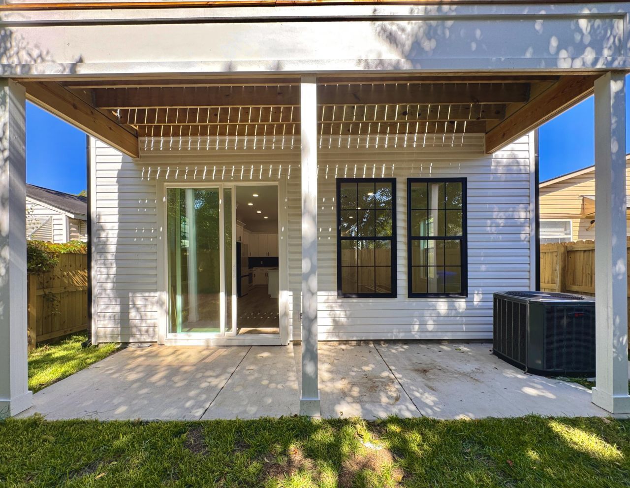 1983 Hugo Avenue Photo 46