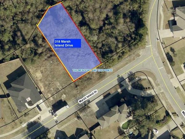 318 Marsh Island Drive, Lynn Haven, FL 32444