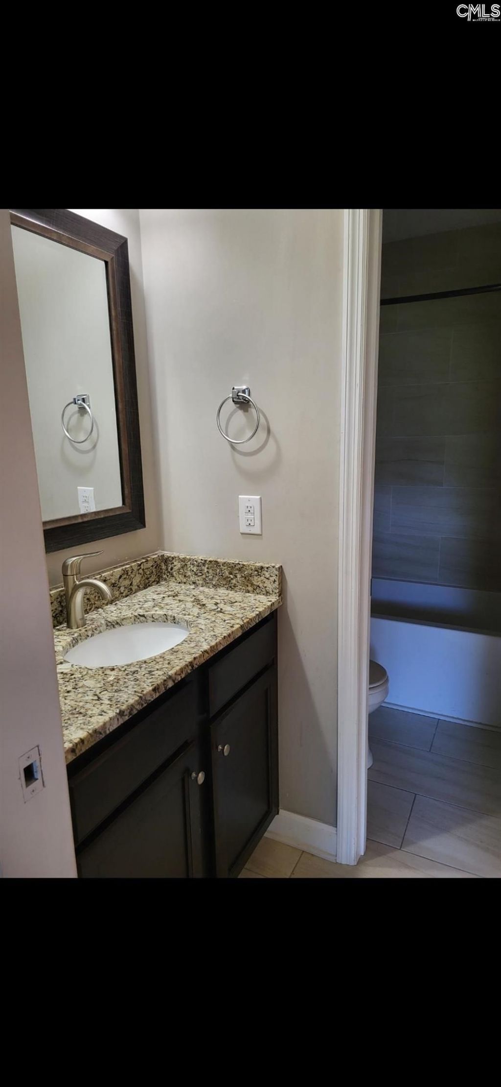 225 Edgewater Lane Photo 15