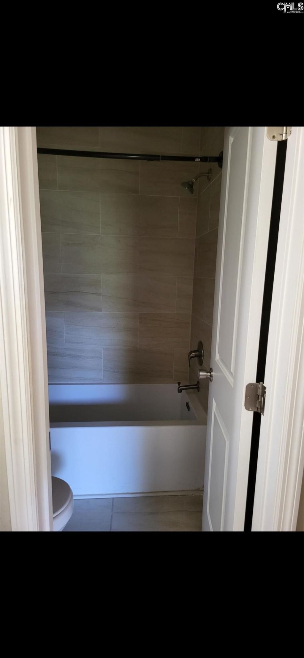 225 Edgewater Lane Photo 16