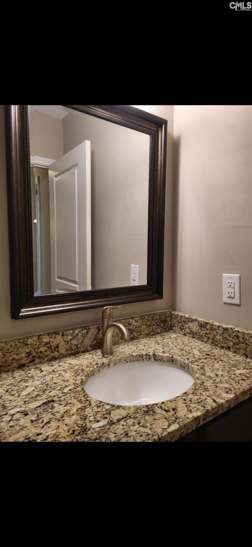 225 Edgewater Lane Photo 20