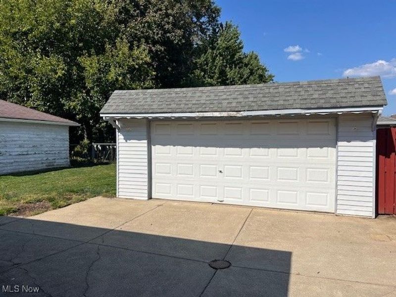 12025 Orme Road, Cleveland, OH 44125 Photo 2