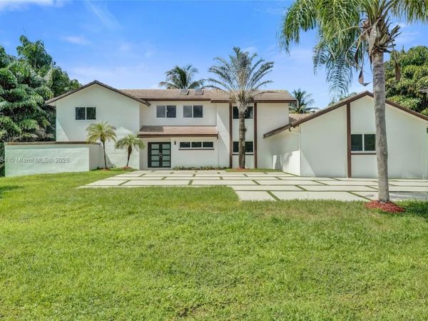 2181 SW 117th Ter, Davie, FL 33325