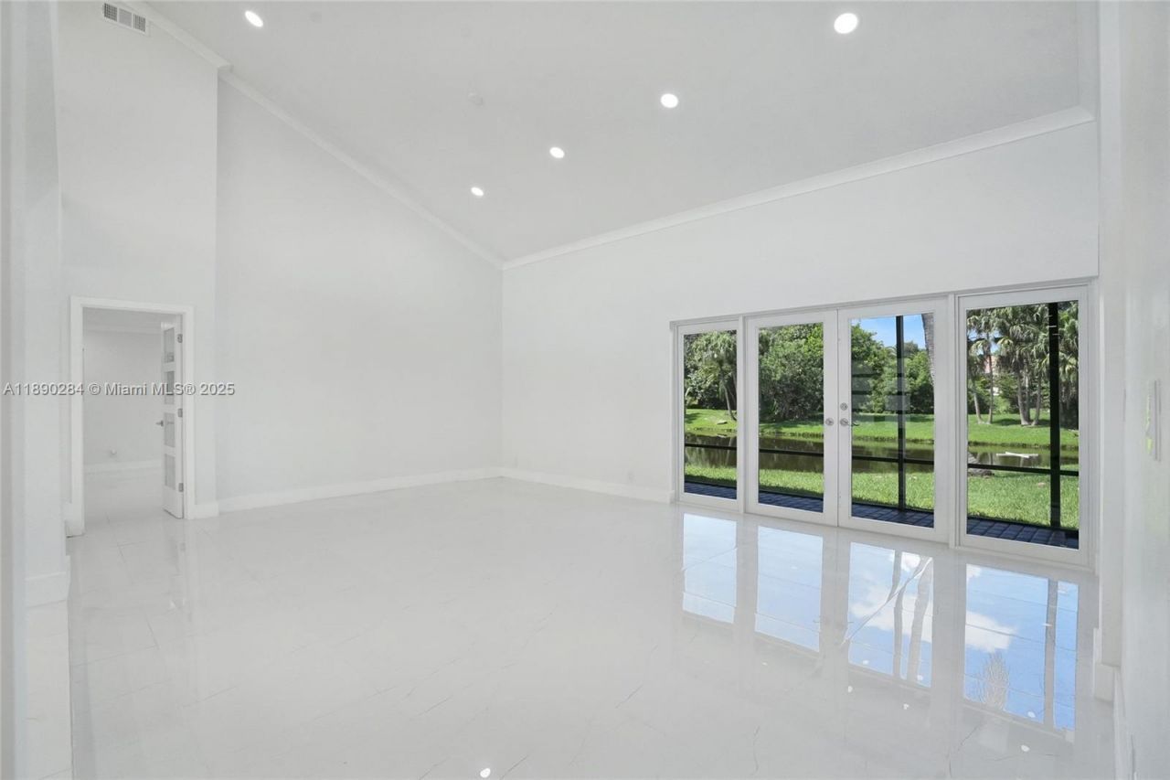 2181 SW 117th Ter, Davie, FL 33325 Photo