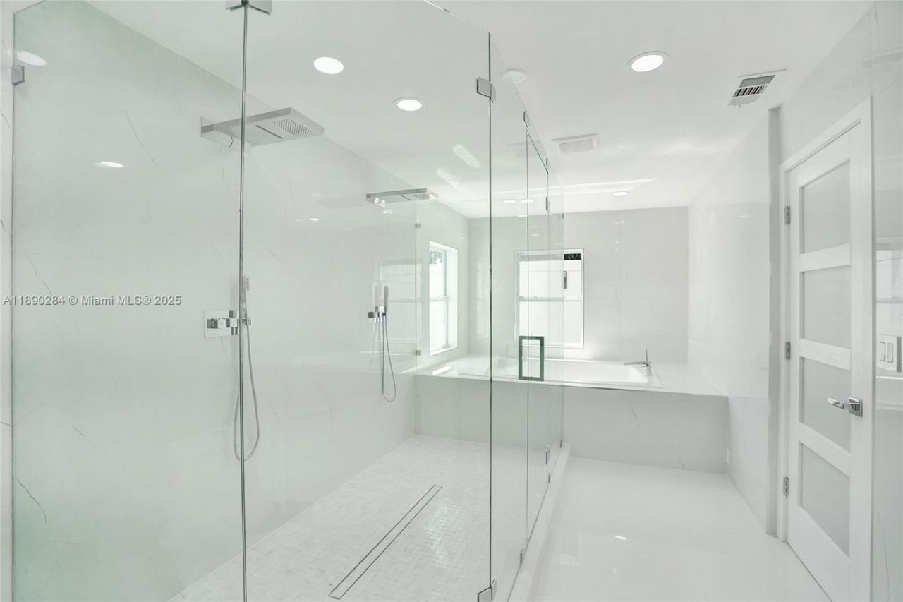 2181 SW 117th Ter, Davie, FL 33325 Photo