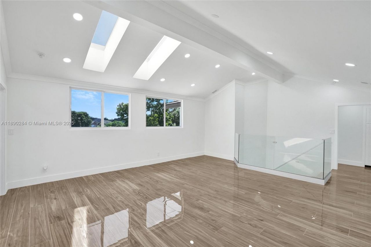 2181 SW 117th Ter, Davie, FL 33325 Photo