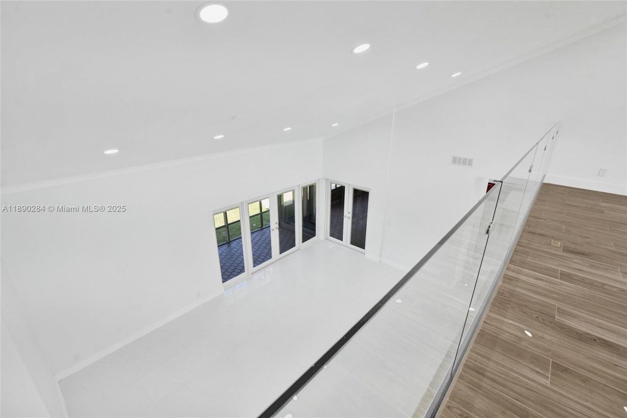 2181 SW 117th Ter, Davie, FL 33325 Photo