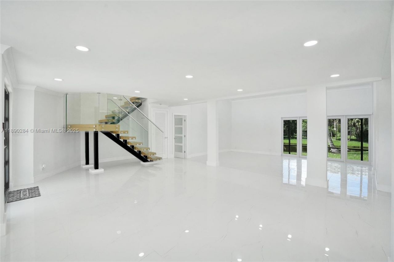 2181 SW 117th Ter, Davie, FL 33325 Photo