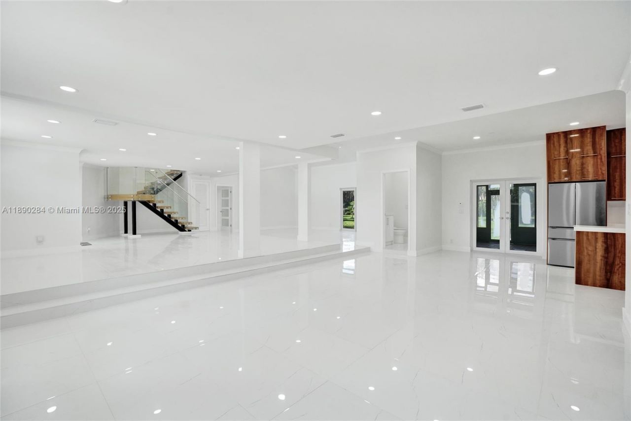 2181 SW 117th Ter, Davie, FL 33325 Photo