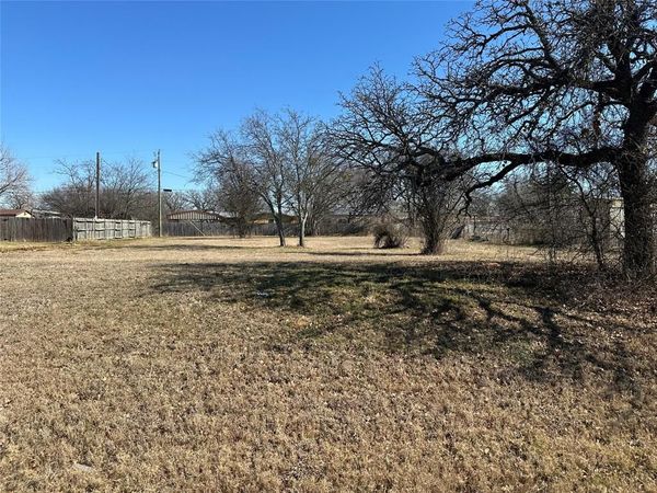 4229 N Main Street , Cleburne, TX 76058