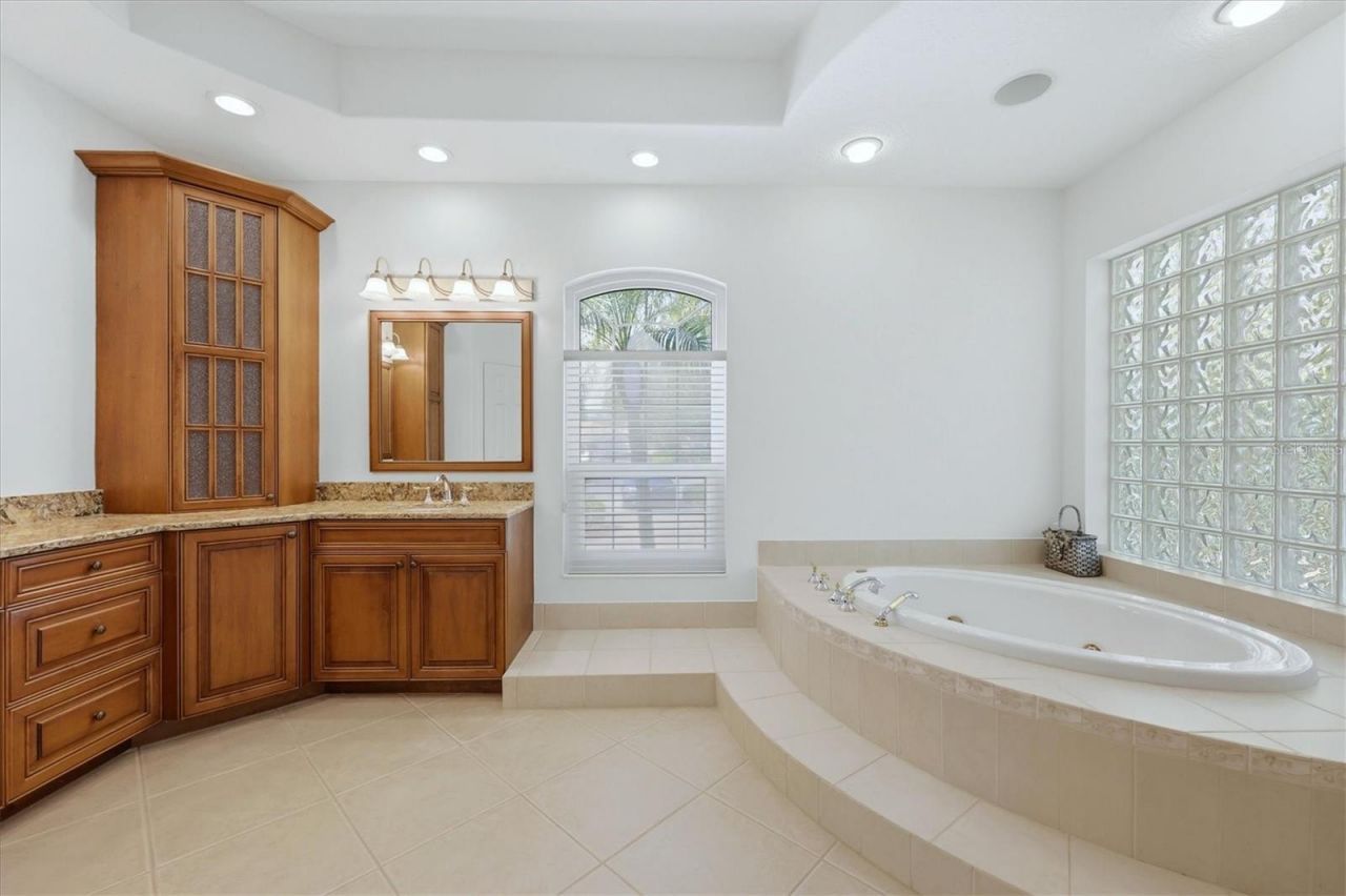 8125 Collingwood Court, University Park, FL 34201 Photo