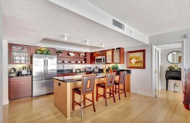 4200 N Ocean Drive, Unit 1-905, Singer Island, FL 33404 Photo