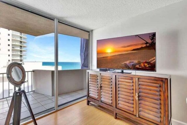 4200 N Ocean Drive, Unit 1-905, Singer Island, FL 33404 Photo