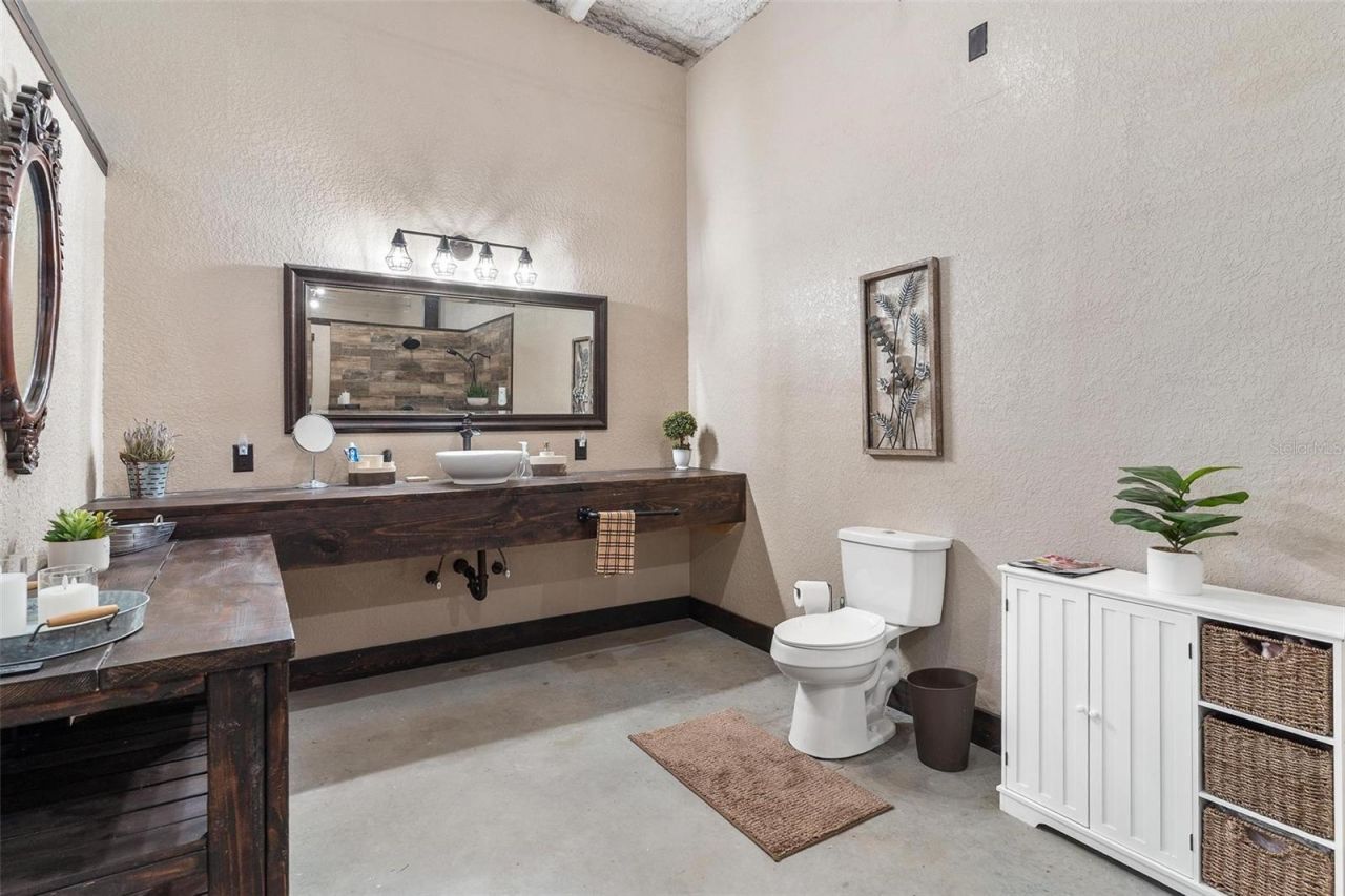 7086 Number Two Road, Howey in the Hills, FL 34737 Photo