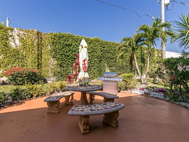 1000 SW 11th Avenue, Unit #2E, Hallandale Beach, FL 33009 Photo