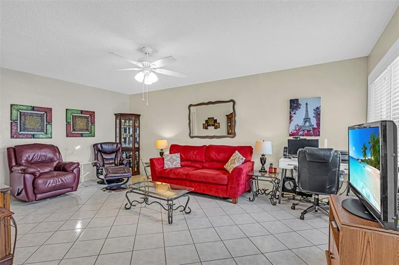 1000 SW 11th Avenue, Unit #2E, Hallandale Beach, FL 33009 Photo