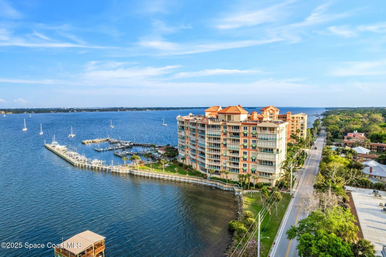100 Riverside Drive, Unit 301, Cocoa, FL 32922 Photo