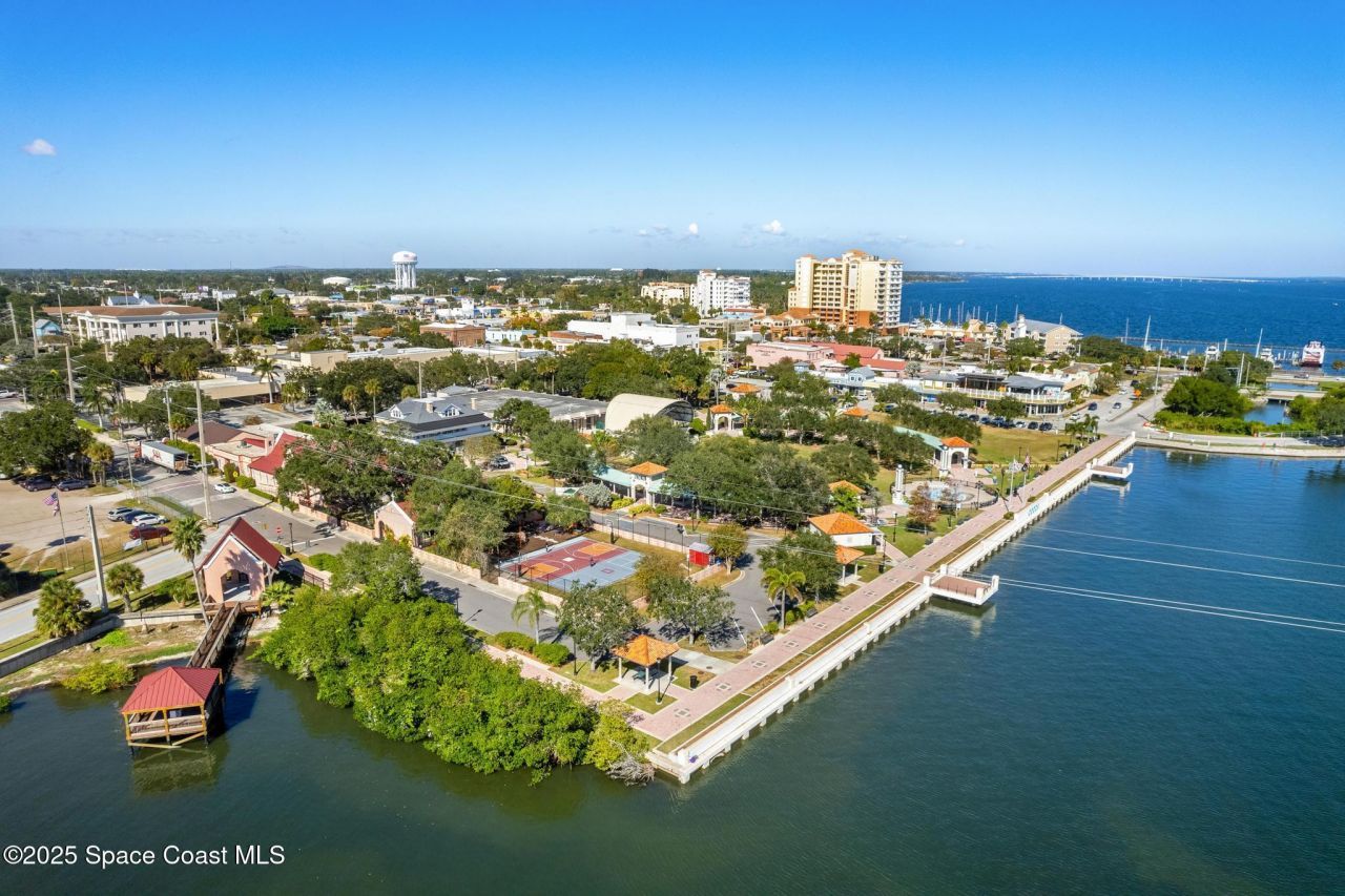 100 Riverside Drive, Unit 301, Cocoa, FL 32922 Photo