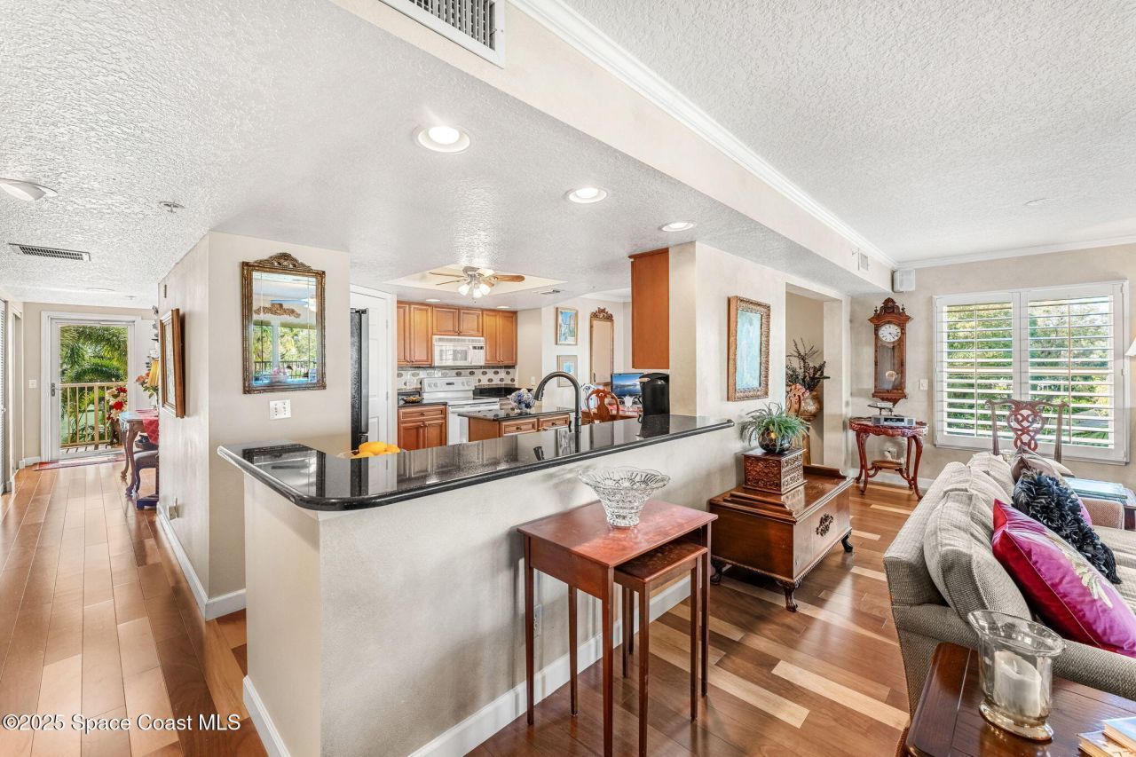 100 Riverside Drive, Unit 301, Cocoa, FL 32922 Photo