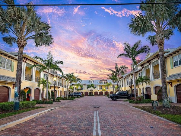 3770 County Line Road, Tequesta, FL 33469