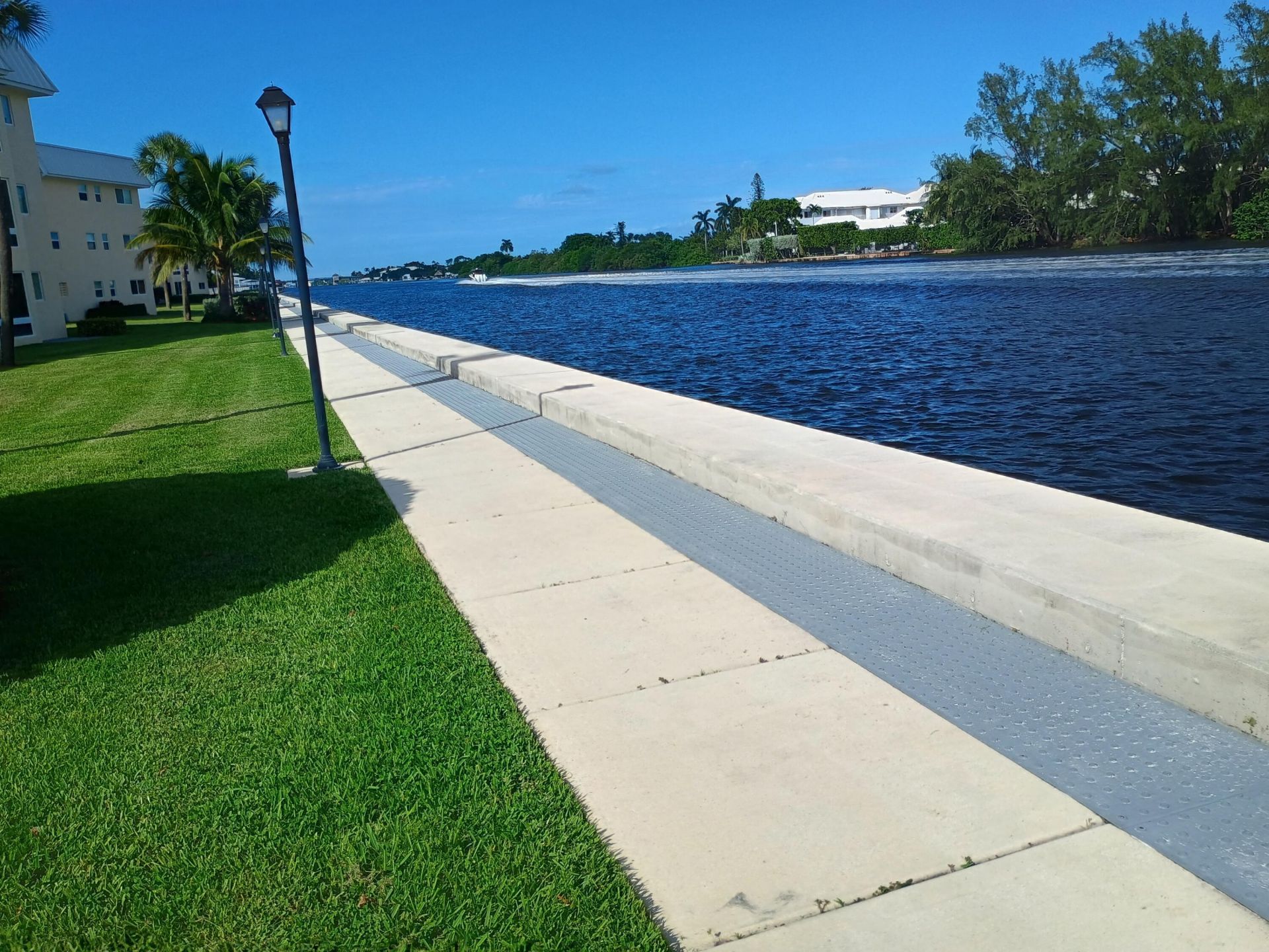 3 Colonial Club Drive, Unit 100, Boynton Beach, FL 33435 Photo