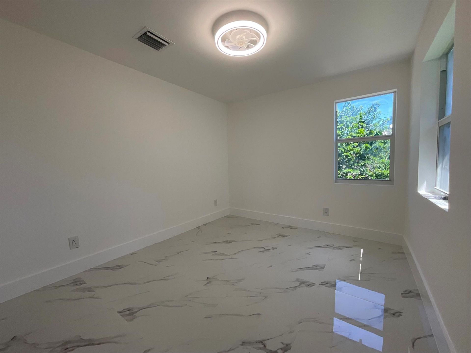 700 Tallapoosa Street, West Palm Beach, FL 33405 Photo