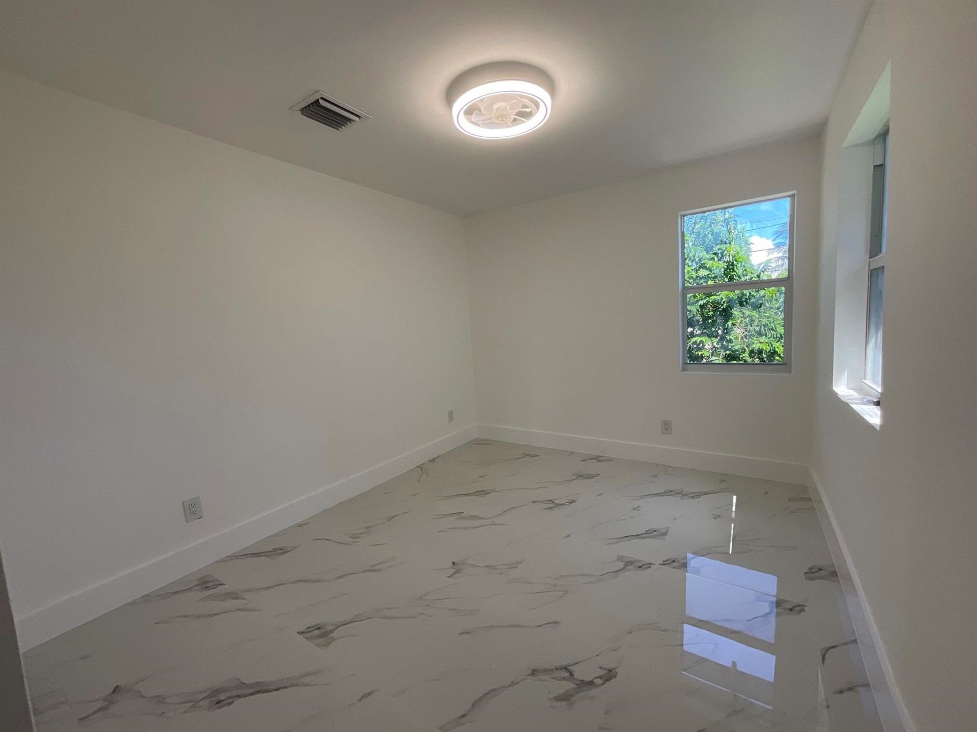 700 Tallapoosa Street, West Palm Beach, FL 33405 Photo