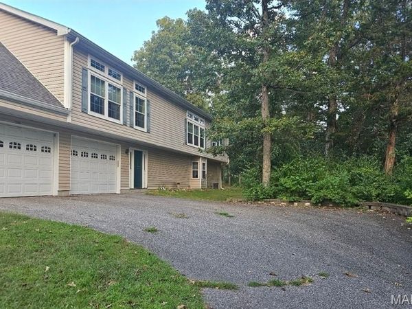 10725 Calvey Hills Road, Catawissa, MO 63015