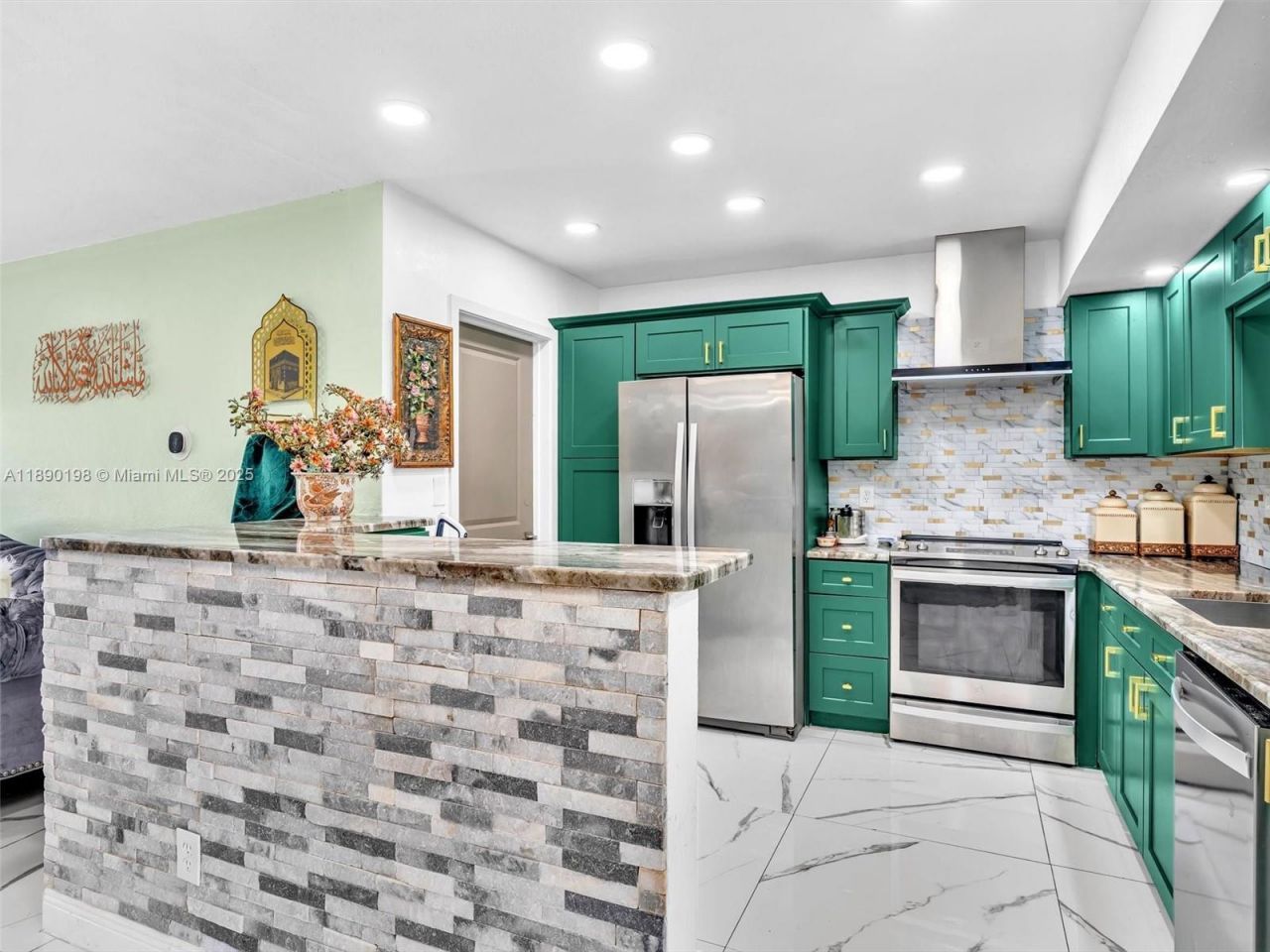 3380 NW 46th Ave, Lauderdale Lakes, FL 33319 Photo