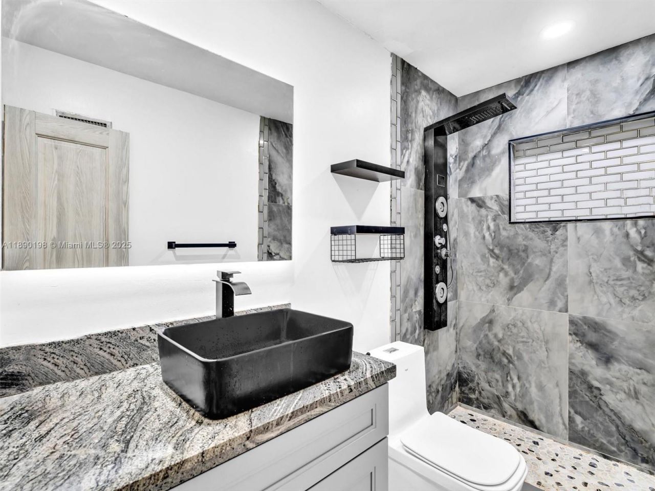 3380 NW 46th Ave, Lauderdale Lakes, FL 33319 Photo