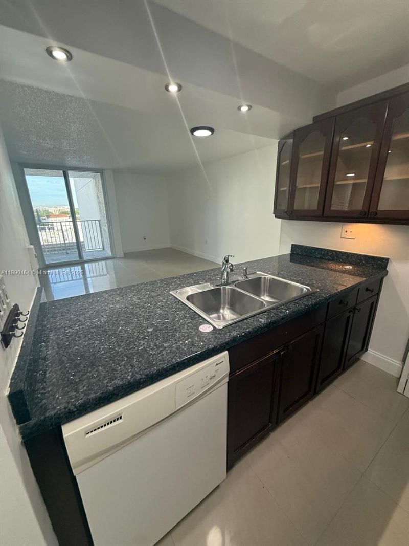 850 N Miami Ave, Unit W-905, Miami, FL 33136 Photo