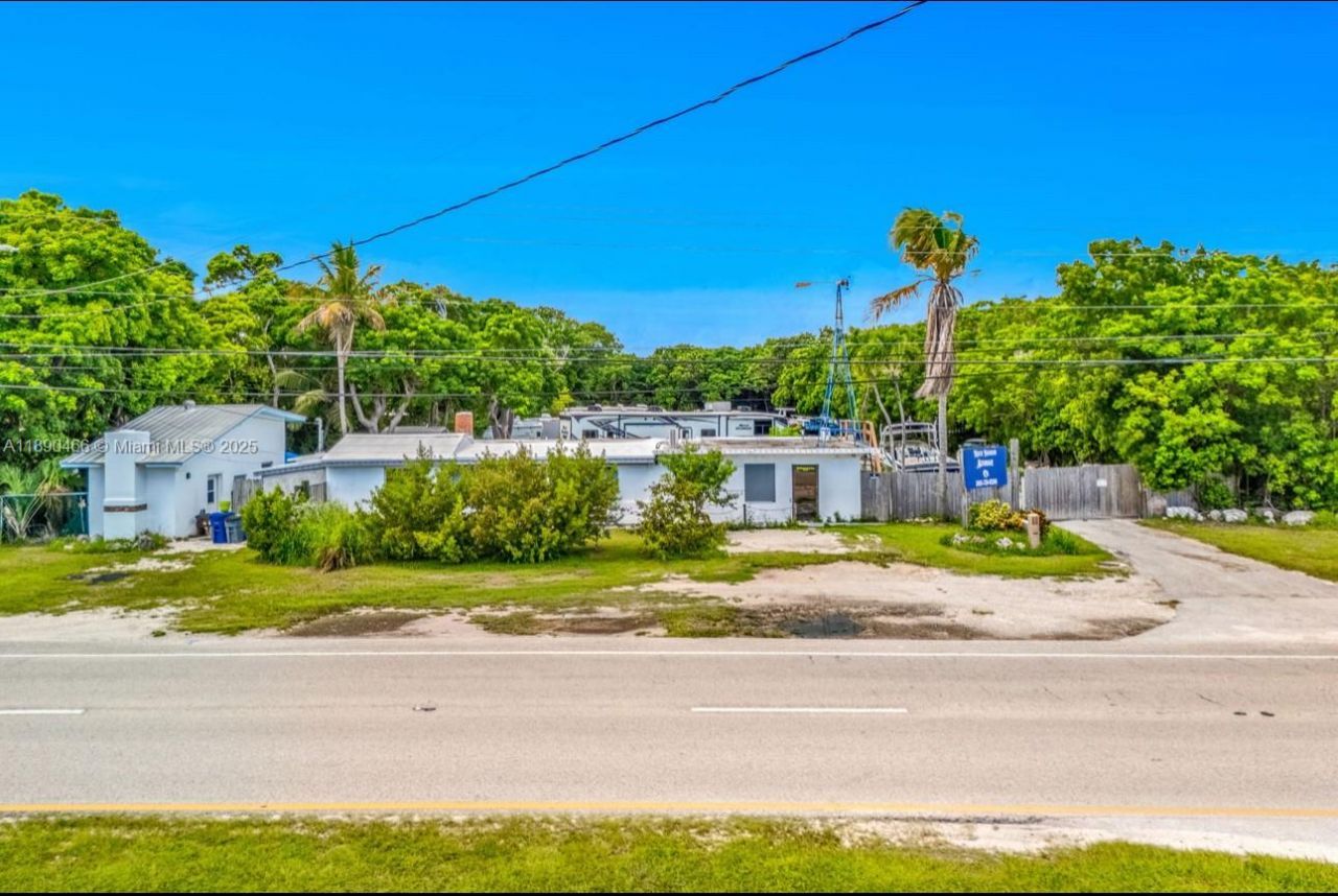 98468 Overseas Hwy, Key Largo, FL 33037 Photo