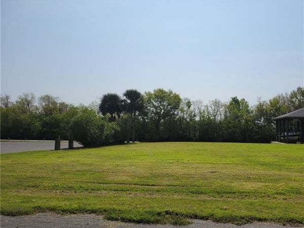 2361 FORT BEAUREGARD Boulevard, St Bernard, LA 70085