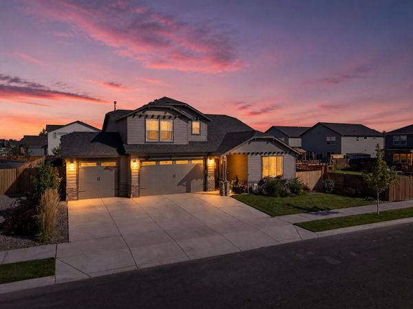 3370 NW 15th Street, Redmond, OR 97756