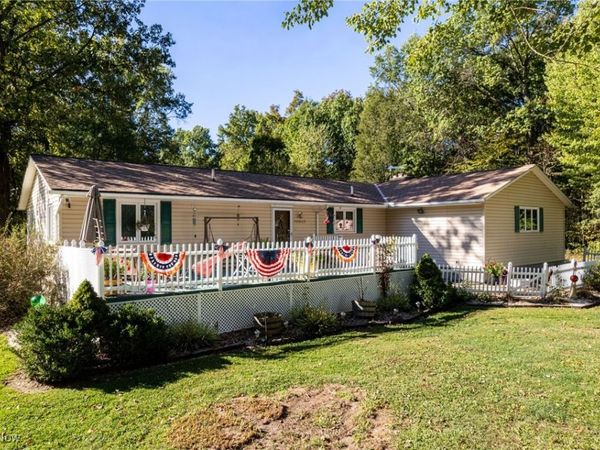 36449 Law Road, Grafton, OH 44044