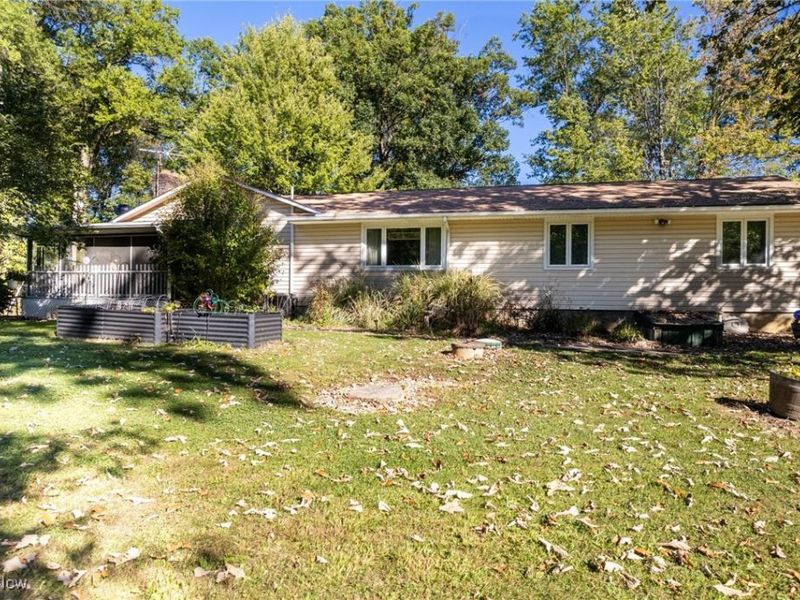 36449 Law Road, Grafton, OH 44044 Photo 2