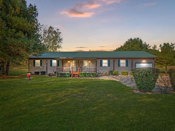 8285 Old River Road, Philo, OH 43771