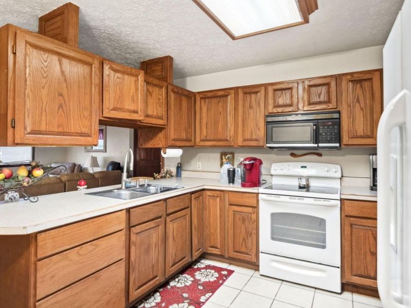 8285 Old River Road, Philo, OH 43771 Photo 13