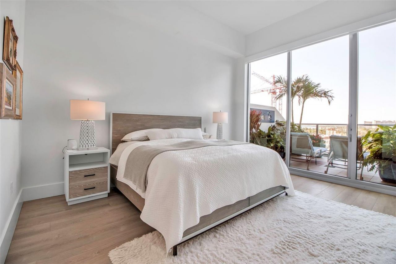 301 Quay Commons, Unit 503, Sarasota, FL 34236 Photo