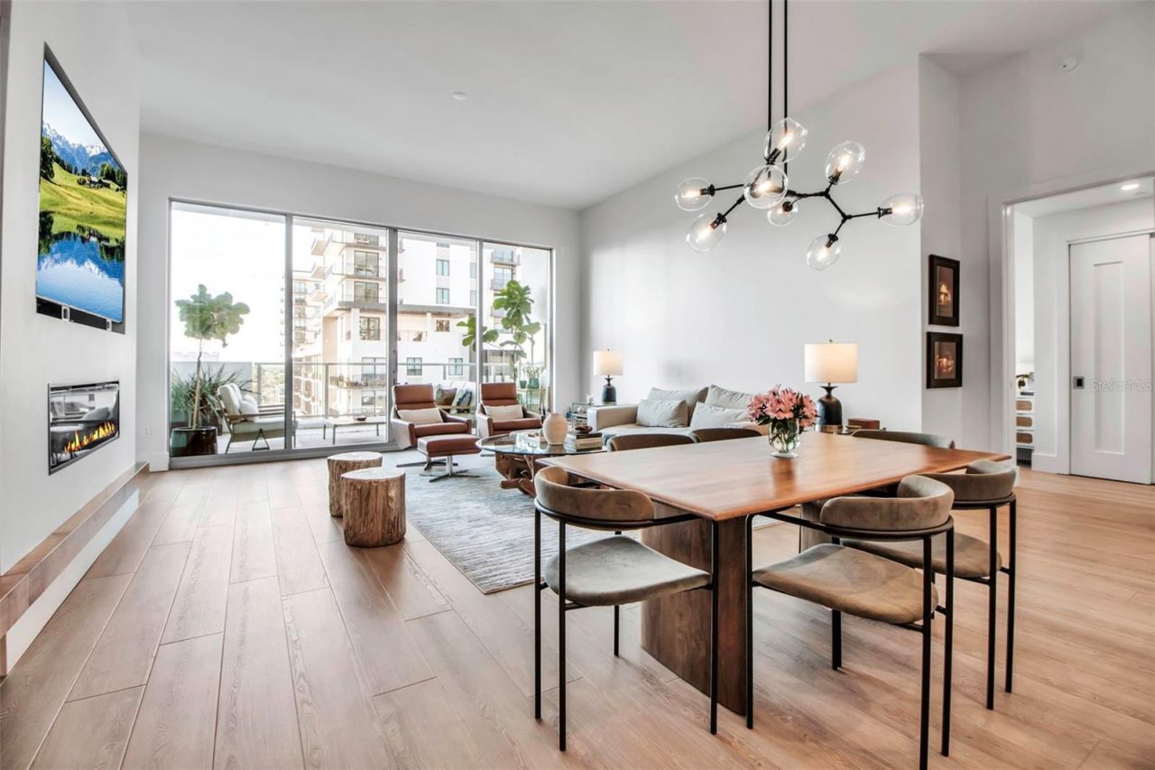 301 Quay Commons, Unit 503, Sarasota, FL 34236 Photo