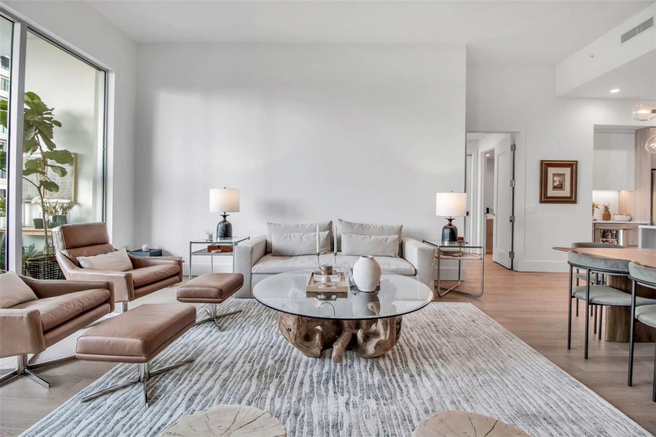 301 Quay Commons, Unit 503, Sarasota, FL 34236 Photo