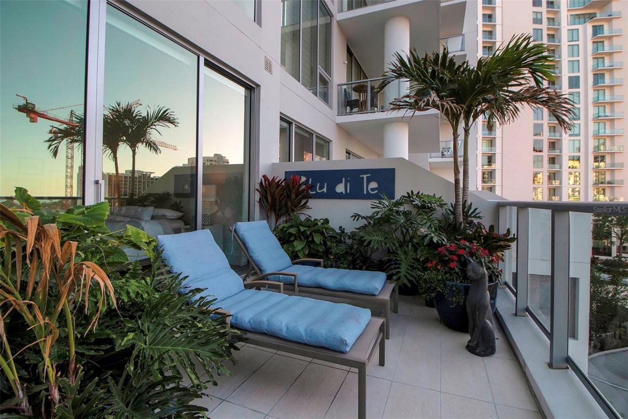 301 Quay Commons, Unit 503, Sarasota, FL 34236 Photo