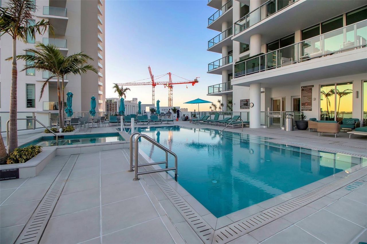 301 Quay Commons, Unit 503, Sarasota, FL 34236 Photo