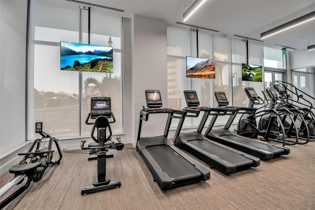 301 Quay Commons, Unit 503, Sarasota, FL 34236 Photo